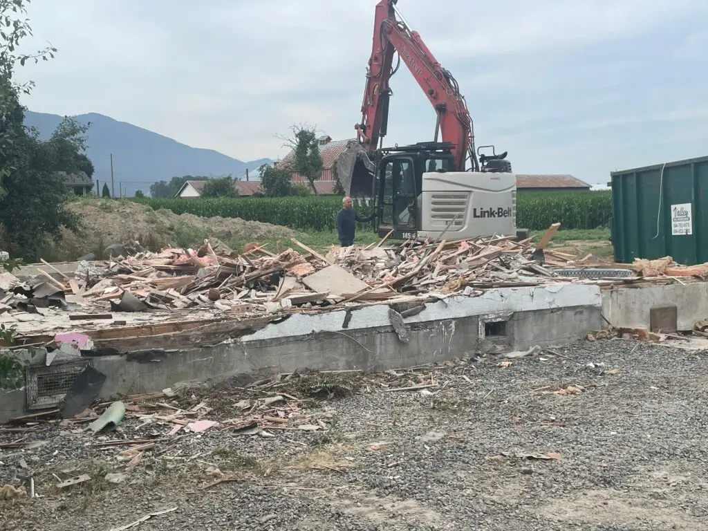 Land clearing and rough grading for a new building site
